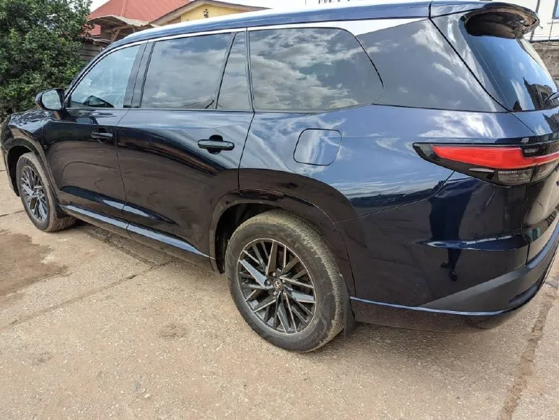 Lexus TX 350
